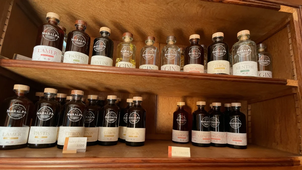 De l'immobilier à l'alambic : la nouvelle vie de Julian Servolle