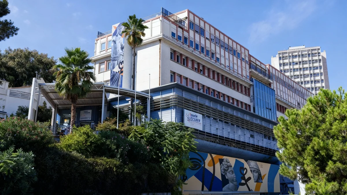 Un hôpital de Nice devient le premier à interdire la cigarette