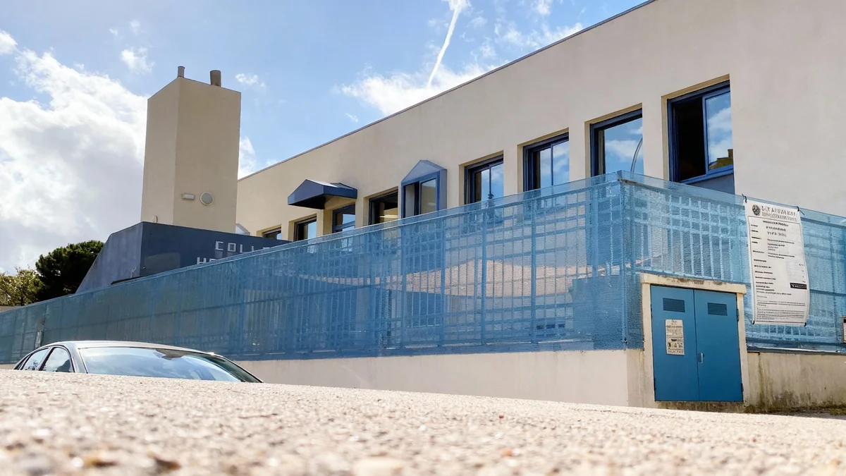 Principale de collège agressée à Nice : la communauté éducative en alerte